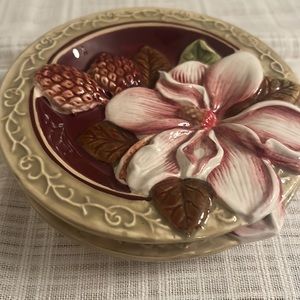 2 magnolia tea bag holders